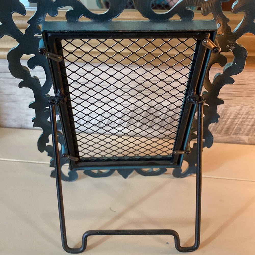 Farmhouse Teal Metal Frame - Picture 3 of 3
